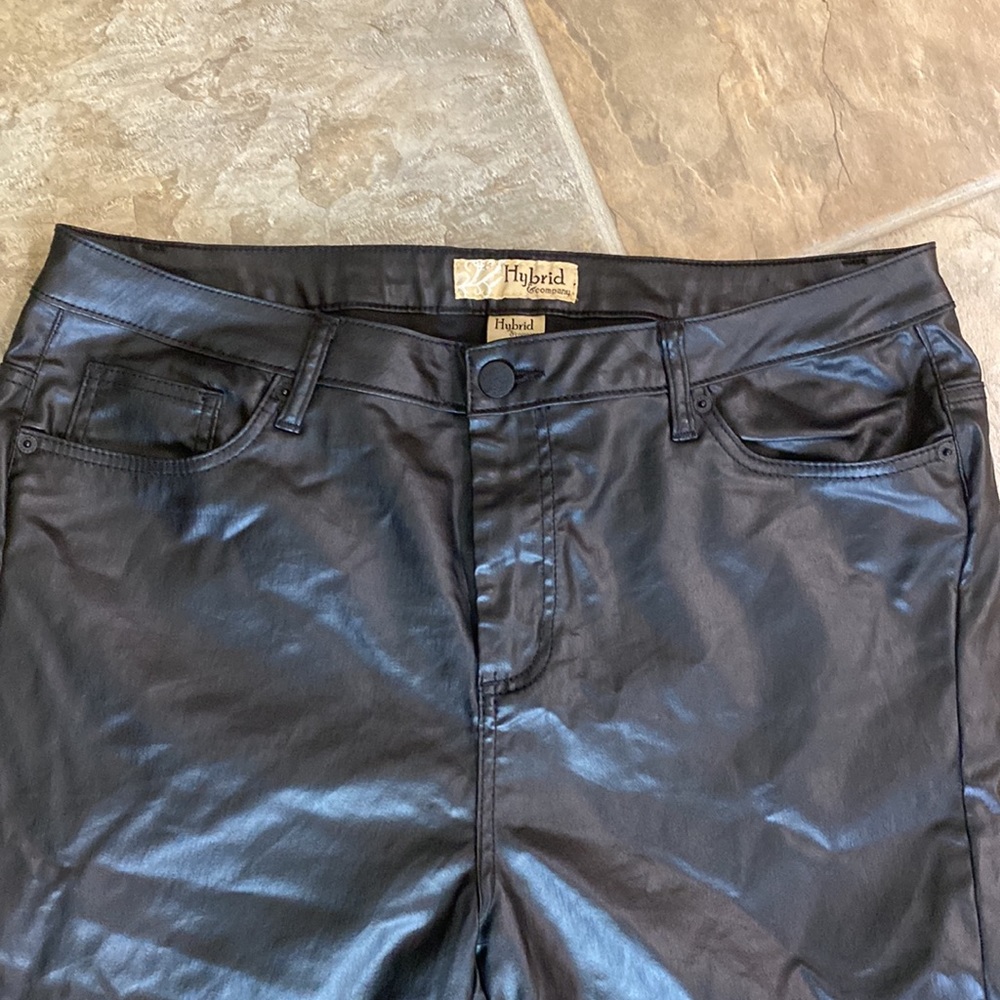 Hybrid&Company faux leather pants - Picture 3 of 4
